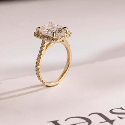 Stunning 1.5 - 2.5 CT Radiant Moissanite Engagement Ring with Pave & Halo Design 5