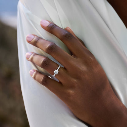 1.03 ct Round F- VS1 Diamond Pave Moissanite Engagement Ring