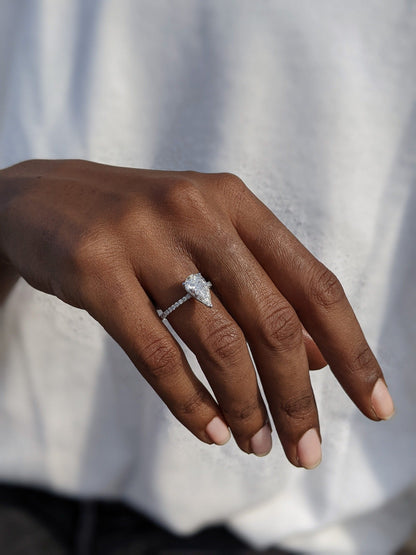 1.7 CT Pear Solitaire CVD G/VS2 Diamond Engagement Ring