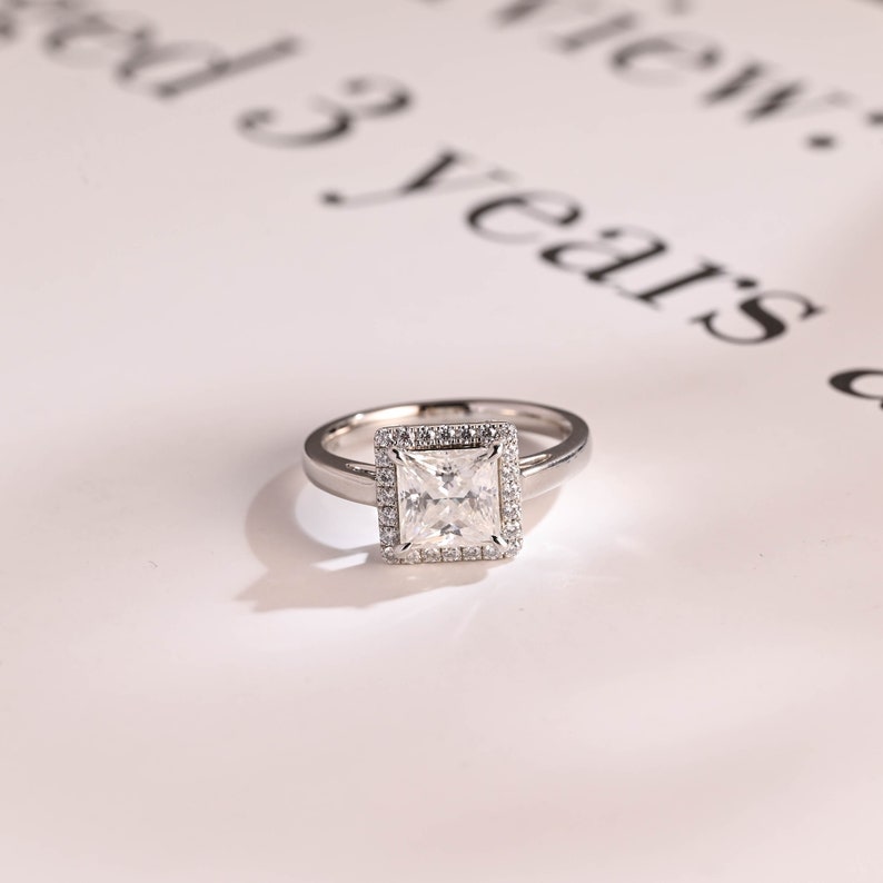 Stunning 1.0 - 2.0 CT Princess Moissanite Engagement Ring with Halo Design 1